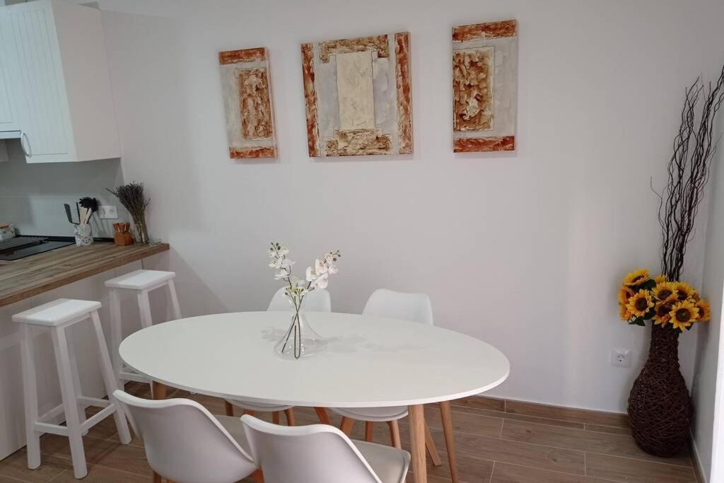Apartamentos Xert Escapadas En Castellon Cerca De Morella Y Peniscola Chert Sant Mateu Esterno foto